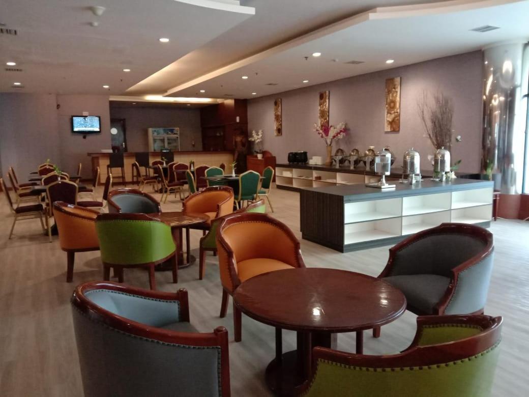 Giia Sanno Hotel Pluit Jacarta Exterior foto